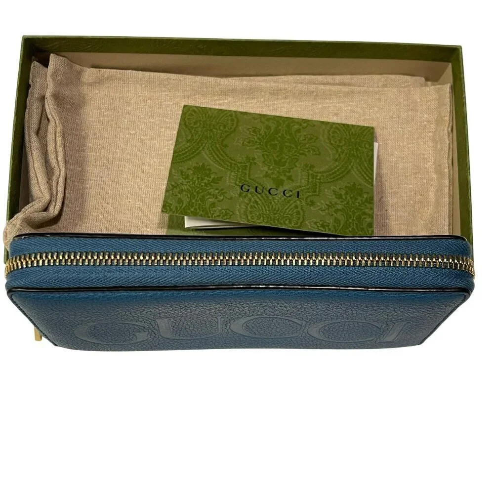 Gucci Blue Leather Zip-Around Wallet  Embossed Logo Authentic